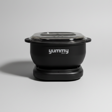 Produit "TheMelter" chauffe-cire en silicone anti-adhésif de la marque YummyWax. Ce produit permet de faire fondre la cire d'épilation pour s'épiler à domicile en tant que débutante ou expert, pour tous types de peau y compris les peaux les plus sensibles. 